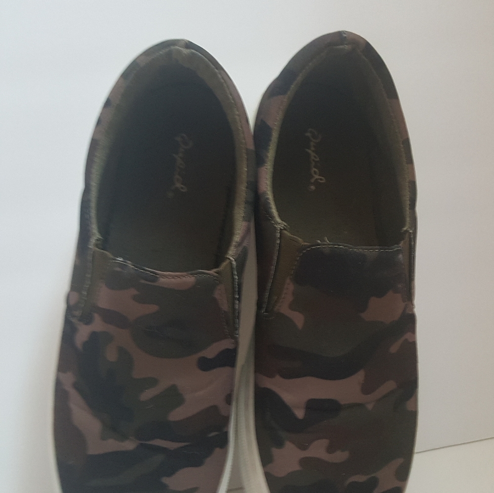 Camo Canvas Slip-on Sneakers 10